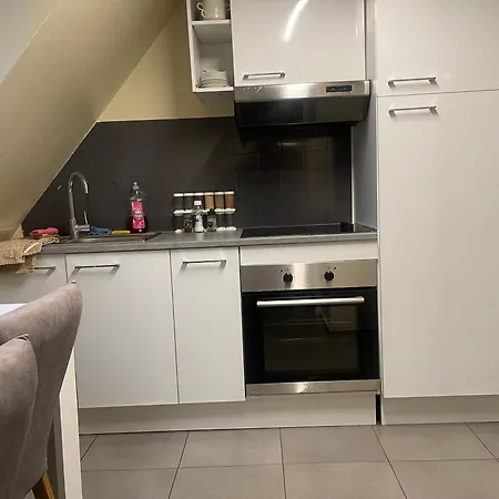 2 Pieces Apartment *