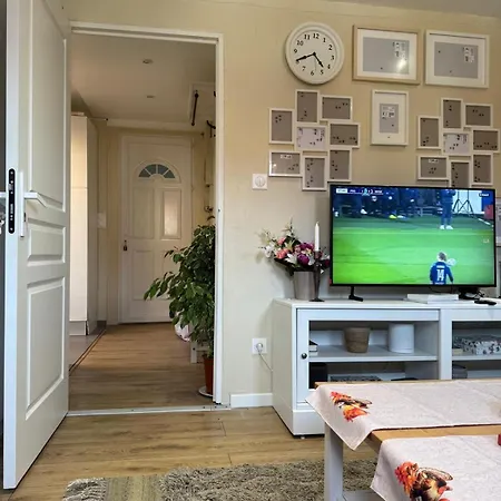 2 Pieces Apartment *